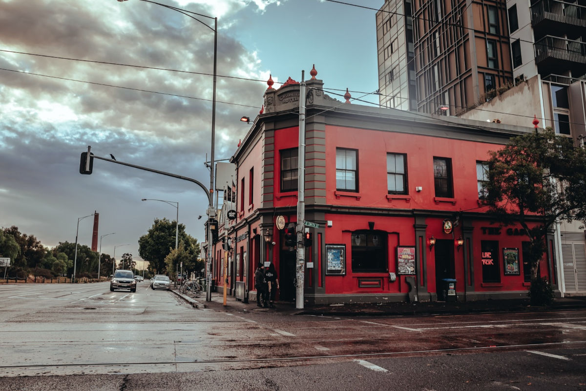 GASO CLASH: LANDLORD-TENANT FEUD ERUPTS AFTER LEASE SALE