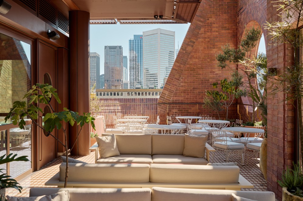Cleo unveiled in Hyde Melbourne Place rooftop – hospitality